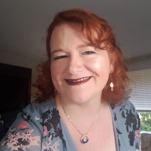 Meet your Posher, Julia